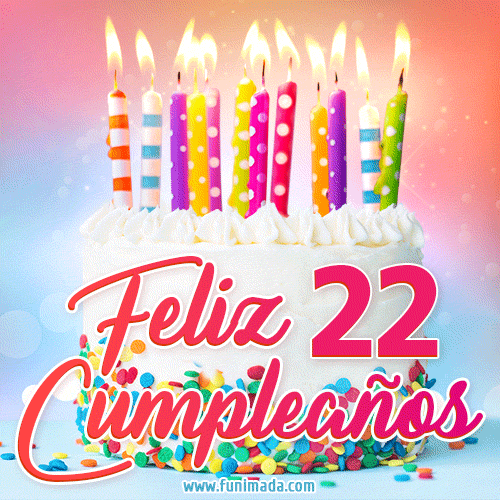 Cumpleaños de 22 - delicioso pastel de cumpleaños con velas