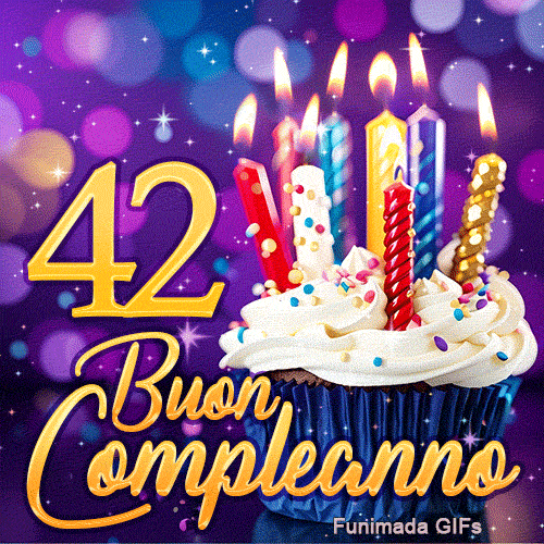 Biglietto animato 42 anni rappresentante un dolcetto con candeline risplendenti e il numero 42 dorato su sfondo bokeh.