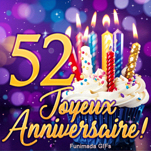 Image animée d'anniversaire 52 ans présentant un gâteau festif aux bougies étincelantes et le nombre 52 d'or brillant.