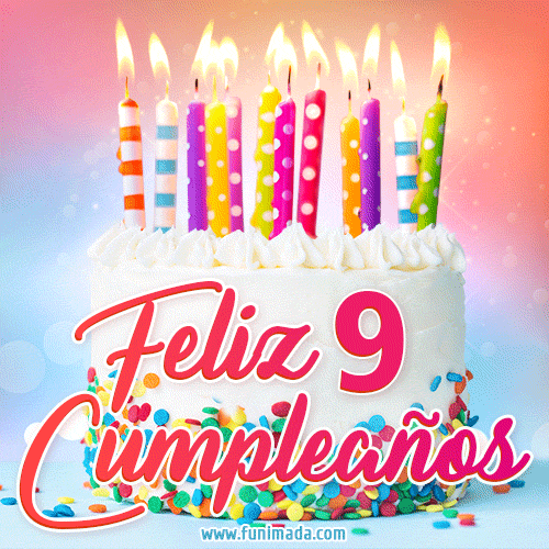 Cumpleaños de 9 - delicioso pastel de cumpleaños con velas