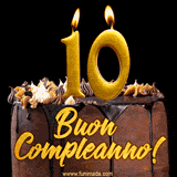GIF animato con una torta al cioccolato decorata con crema, dettagli dorati e due candele accese che formano il numero 10. Messaggio 'Buon Compleanno' in scritta elegante.