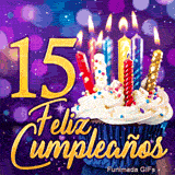 GIF de cumpleaños 15 años: el número 15 en oro resplandeciente junto a un cupcake iluminado por velas.