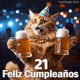 Gatito rubio con gorro de fiesta festejando con jarras de cerveza sobre un fondo de destellos. En la parte baja dice 21 Feliz Cumpleaños.