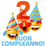 Due boccali di birra sorridenti animati, con il numero 2 e la scritta 'Buon Compleanno!' in caratteri allegri su uno sfondo bianco.