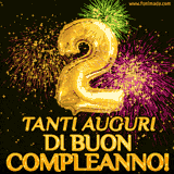 Palloncini dorati a forma del numero 2, accompagnati da scintille e fuochi d'artificio su sfondo nero, con il messaggio 'Tanti auguri di Buon Compleanno!'.
