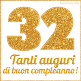 GIF animata per un 32° compleanno, Mostra il numero 32 in grandi caratteri dorati pieni di glitter scintillante, Sotto, la scritta 'Tanti auguri di buon compleanno!' in un elegante oro.