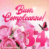 Animazione GIF per i 34 anni: rose rosa di compleanno, farfalla in movimento e riflessi stellati dietro la scritta centrale di auguri.