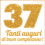 GIF animata per un 37° compleanno, Mostra il numero 37 in grandi caratteri dorati pieni di glitter scintillante, Sotto, la scritta 'Tanti auguri di buon compleanno!' in un elegante oro.