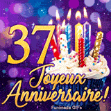 Carte virtuelle animée 37 ans : le nombre 37 en or brillant à côté d'un petit gâteau aux bougies étincelantes.