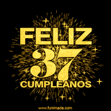GIF animado con un diseño dorado, mostrando el número 37 rodeado de fuegos artificiales y luces que resaltan una atmósfera festiva y vibrante.