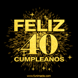 GIF animado con un diseño dorado, mostrando el número 40 rodeado de fuegos artificiales y luces que resaltan una atmósfera festiva y vibrante.
