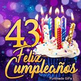 GIF de Feliz Cumpleaños 43 años mostrando el número 43 en oro, un cupcake iluminado и destellos dorados.