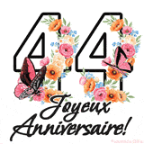 Ce GIF de Joyeux 44ème Anniversaire présente le nombre vingt rempli d'un bouquet vibrant de fleurs animées, avec des papillons qui bougent doucement sur un fond blanc.