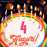 Un'animazione celebrativa di una torta di compleanno per i 4 anni, Le fiamme delle candeline tremolano e delle scintille brillano intorno, creando un'atmosfera festosa e magica.
