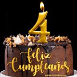 GIF de un pastel de chocolate con decoración de crema, velas doradas con el número 4 encendido, y un fondo negro elegante y cálido.