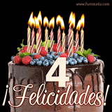 Animación de un pastel de chocolate decorado con frutas, velas encendidas y el número 4, acompañado de la palabra '¡Felicidades!' en elegante tipografía.