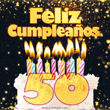 GIF animado de un pastel decorado con velas de colores, con el número 50 resaltado y un fondo brillante que transmite celebración.