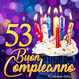 Biglietto virtuale 53 anni: un cupcake con candele illuminate e il numero 53 d'oro su un festoso sfondo lila.