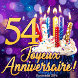 GIF 54 ans anniversaire avec un petit gâteau aux bougies brillantes et le chiffre 54 en or sur fond bokeh violet.