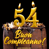 GIF animato con una torta al cioccolato decorata con crema, dettagli dorati e due candele accese che formano il numero 54. Messaggio 'Buon Compleanno' in scritta elegante.