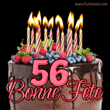 GIF animé pour un 56e anniversaire avec un somptueux gâteau au chocolat décoré de baies fraîches, des bougies allumées et le texte '56 Bonne Fête!' en rouge.