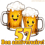 GIF animé humoristique pour un 57e anniversaire avec deux chopes de bière rigolotes, le chiffre 57 et le message 'Bon anniversaire!' sur un fond festif.