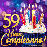 Animazione di compleanno 59 anni illustrante il numero 59 dorato, candele risplendenti e una tortina festosa su sfondo violetto.