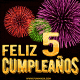 GIF animado con el número 5 en dorado, rodeado de fuegos artificiales rojos, verdes y morados, con el mensaje 'Feliz cumpleaños' en letras doradas.