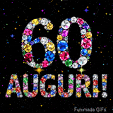 Immagine che mostra il numero 60 e il testo Auguri composti da cristalli luminosi di vari colori su una tela nera piena di stelle animate.