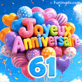 Le grand chiffre bleu 61 pend sous un ensemble de ballons animés. Les ballons 3D colorés forment Joyeux Anniversaire dans un ciel nuageux ensoleillé.