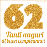 GIF animata per un 62° compleanno, Mostra il numero 62 in grandi caratteri dorati pieni di glitter scintillante, Sotto, la scritta 'Tanti auguri di buon compleanno!' in un elegante oro.