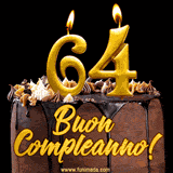 GIF animato con una torta al cioccolato decorata con crema, dettagli dorati e due candele accese che formano il numero 64. Messaggio 'Buon Compleanno' in scritta elegante.