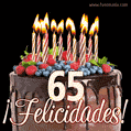 Feliz 65 cumpleaños pastel de chocolate. Imagen (GIF) con pastel y saludo.