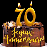 GIF animé pour un 70e anniversaire avec une élégante gâteau au chocolat, des bougies dorées formant le chiffre 70 et le texte 'Joyeux Anniversaire!' en écriture dorée.
