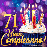 Immagine animata di compleanno 71 anni con il numero 71 in oro, un dolcetto e candeline colorate su sfondo viola.