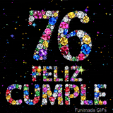 Coloridas joyas brillantes estructuran el número 76 y el texto FELIZ CUMPLE, creando contraste contra un fondo negro adornado con estrellas.