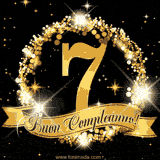 Il numero 7 è circondato da un anello dorato brillante, accompagnato da un nastro elegante con la scritta 'Buon Compleanno!' su uno sfondo scuro.