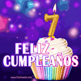 GIF animado de un cupcake decorado con confites, dos velas doradas encendidas formando el número 7, sobre un fondo púrpura brillante con destellos.