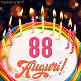 Un'animazione celebrativa di una torta di compleanno per i 88 anni, Le fiamme delle candeline tremolano e delle scintille brillano intorno, creando un'atmosfera festosa e magica.