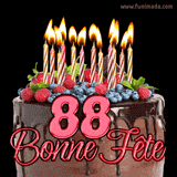 GIF animé pour un 88e anniversaire avec un somptueux gâteau au chocolat décoré de baies fraîches, des bougies allumées et le texte '88 Bonne Fête!' en rouge.
