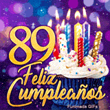 Animación de cumpleaños 89 años ilustrando el número 89 en oro junto a una tarta con velas encendidas.