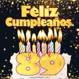 GIF animado de un pastel decorado con velas de colores, con el número 89 resaltado y un fondo brillante que transmite celebración.
