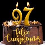 GIF de un pastel de chocolate con decoración de crema, velas doradas con el número 97 encendido, y un fondo negro elegante y cálido.