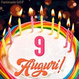 Un'animazione celebrativa di una torta di compleanno per i 9 anni, Le fiamme delle candeline tremolano e delle scintille brillano intorno, creando un'atmosfera festosa e magica.