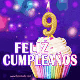 GIF animado de un cupcake decorado con confites, dos velas doradas encendidas formando el número 9, sobre un fondo púrpura brillante con destellos.