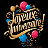Un gâteau au chocolat richement décoré avec des bougies allumées en rayures multicolores. Texte 'Joyeux Anniversaire!' écrit en bas.