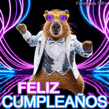 Un carpincho animado baila vistiendo un elegante esmoquin plateado, pajarita y gafas de sol amarillas. El fondo tiene luces de neón azules y rosas y el texto dice 'Feliz Cumpleaños'.